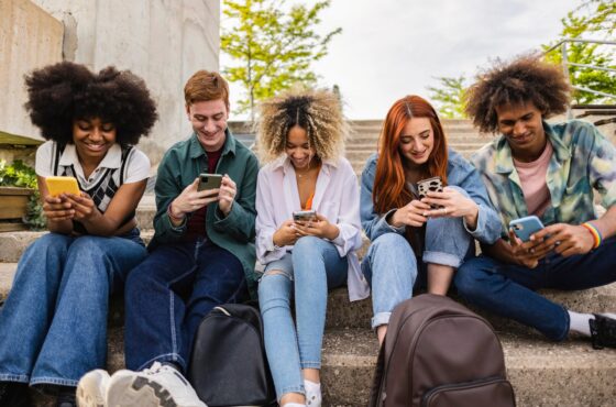 Redes sociales para médicos: Estrategias digitales en el sector salud: Guía completa de gestión