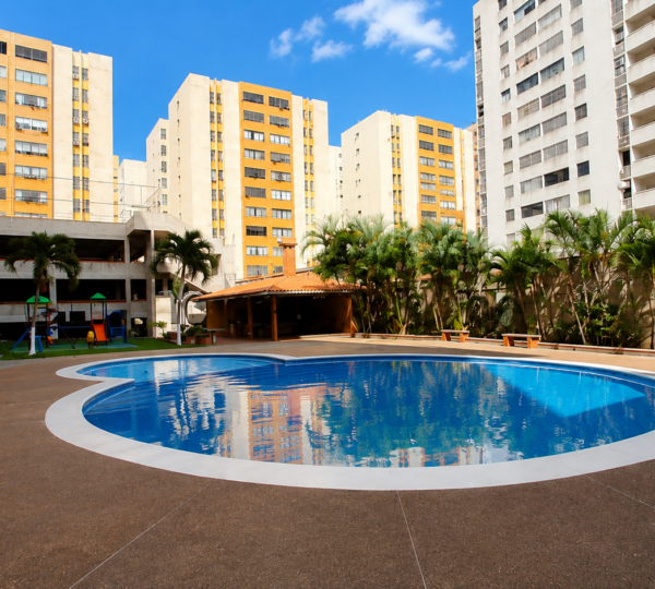 Apartamento en Venta Oeste de Barquisimeto | 82 m² Amoblado